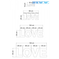 Надпис LOVE